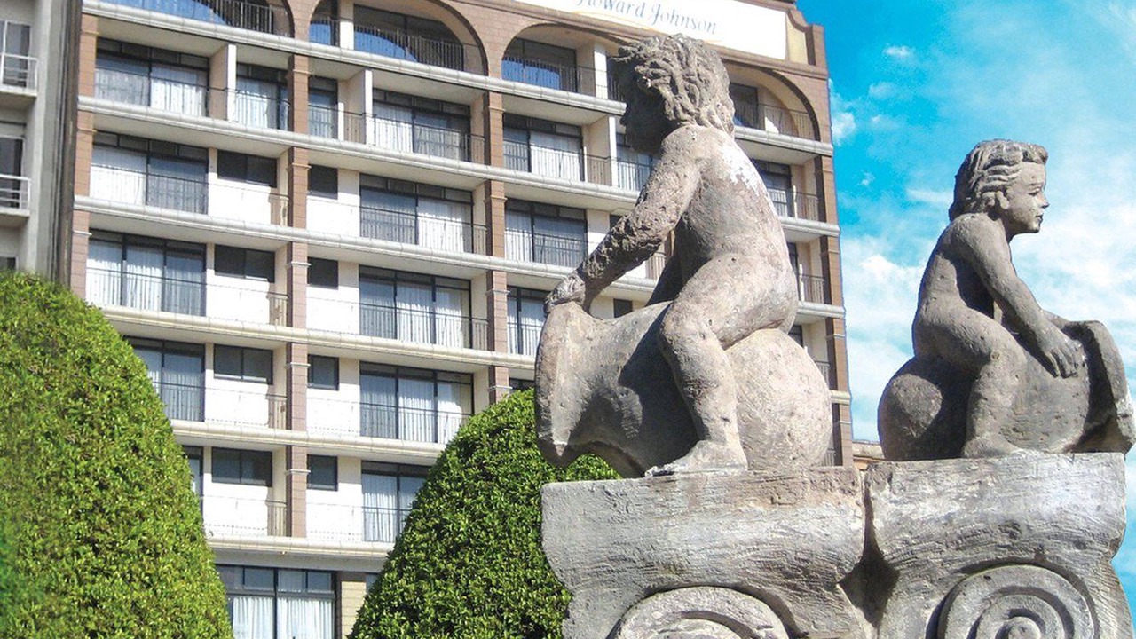 Photo of Buildings in Leon Centro