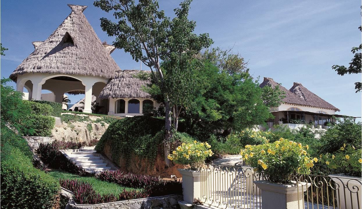 Photo of Buildings in Puerto Marques