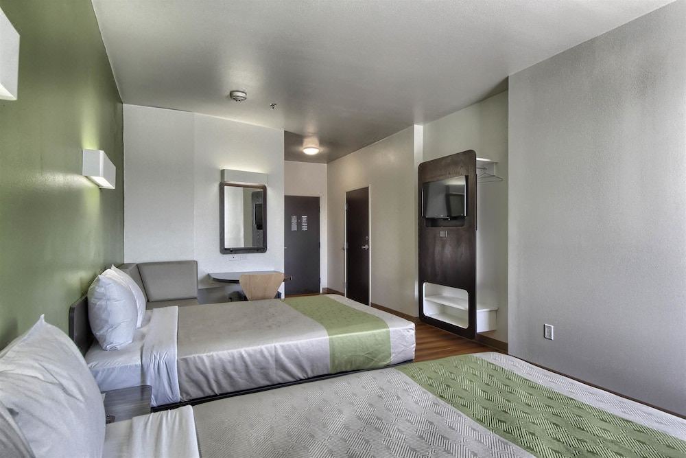 Photo of Bedroom in Weslaco