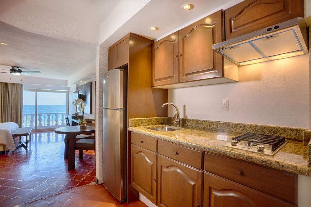 Photo of Kitchen in South Shore Hotel Area