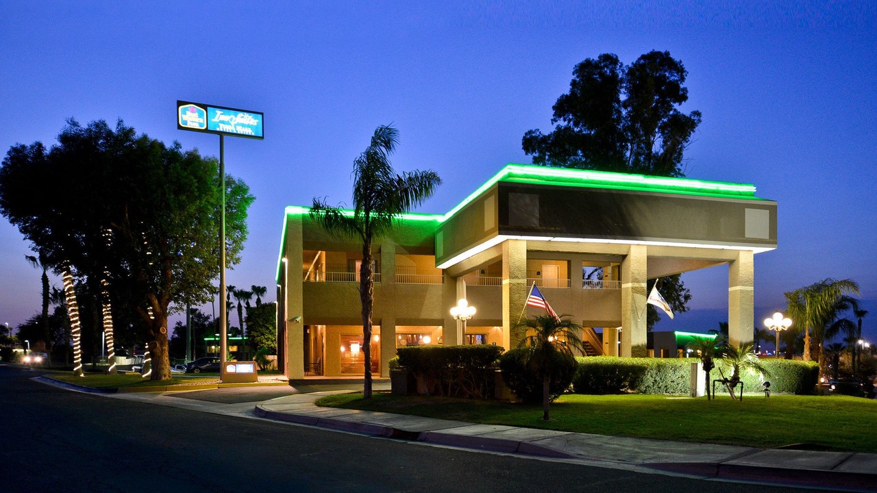 Photo of Buildings in Yuma