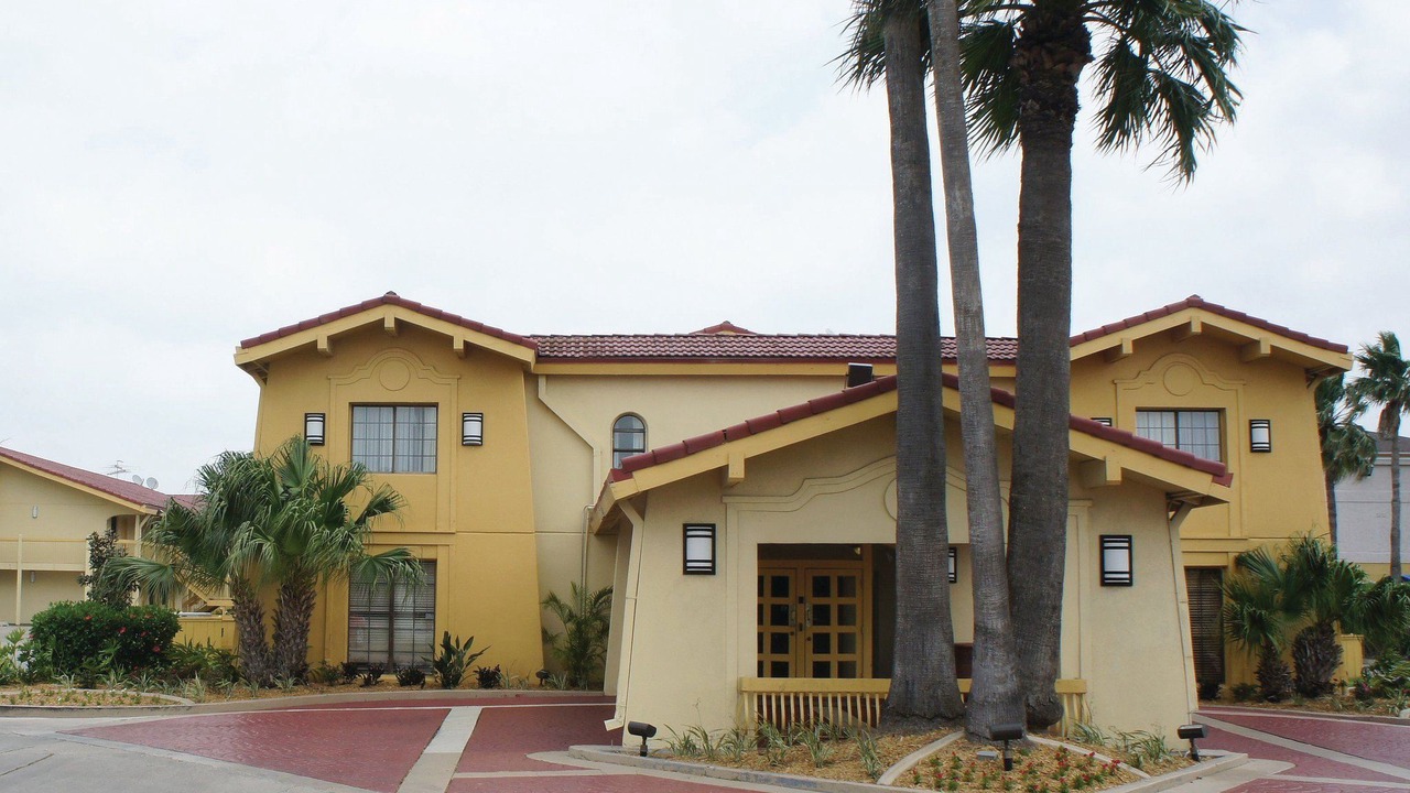 Photo of Buildings in Harlingen