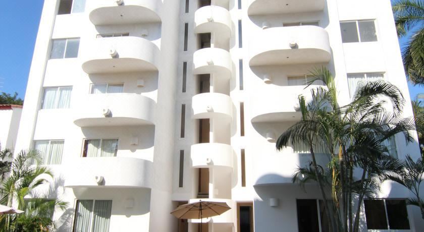 Photo of Buildings in Granjas del Marques