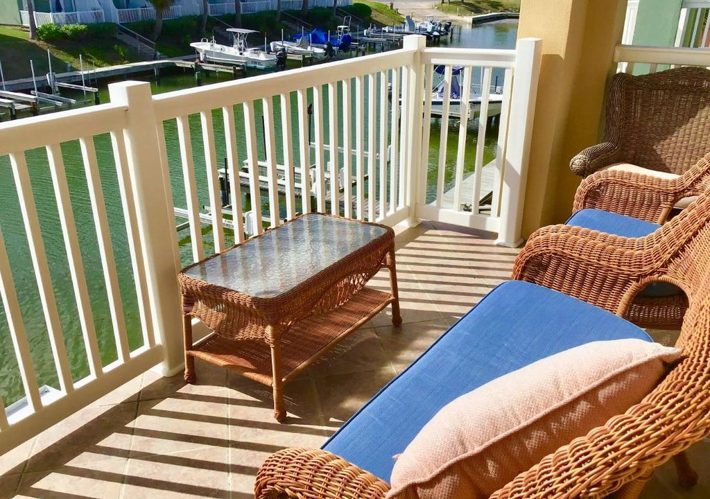 Photo of Patio Balcony in Laguna Vista