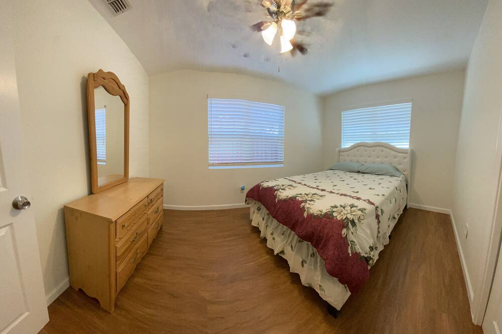 Photo of Bedroom in Mission