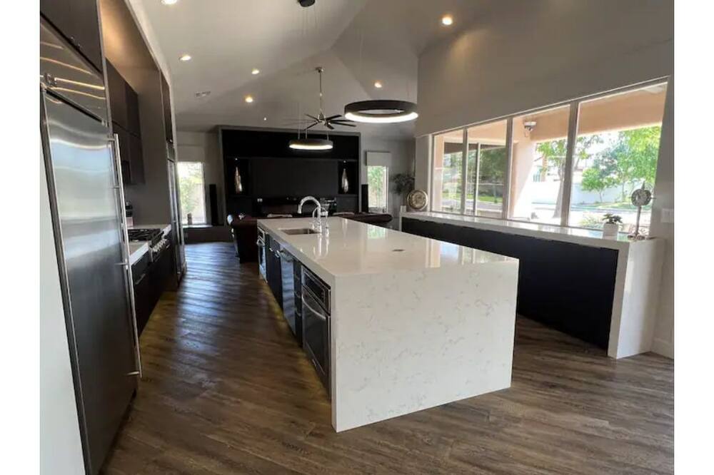 Photo of Kitchen in Val Vista Lakes