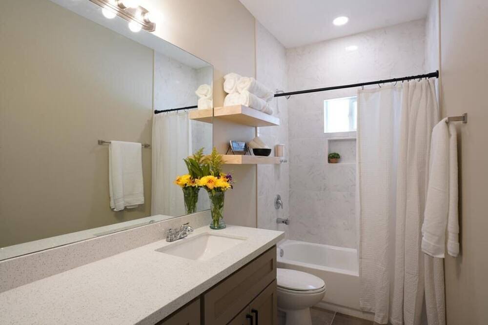 Photo of Bathroom in Mission