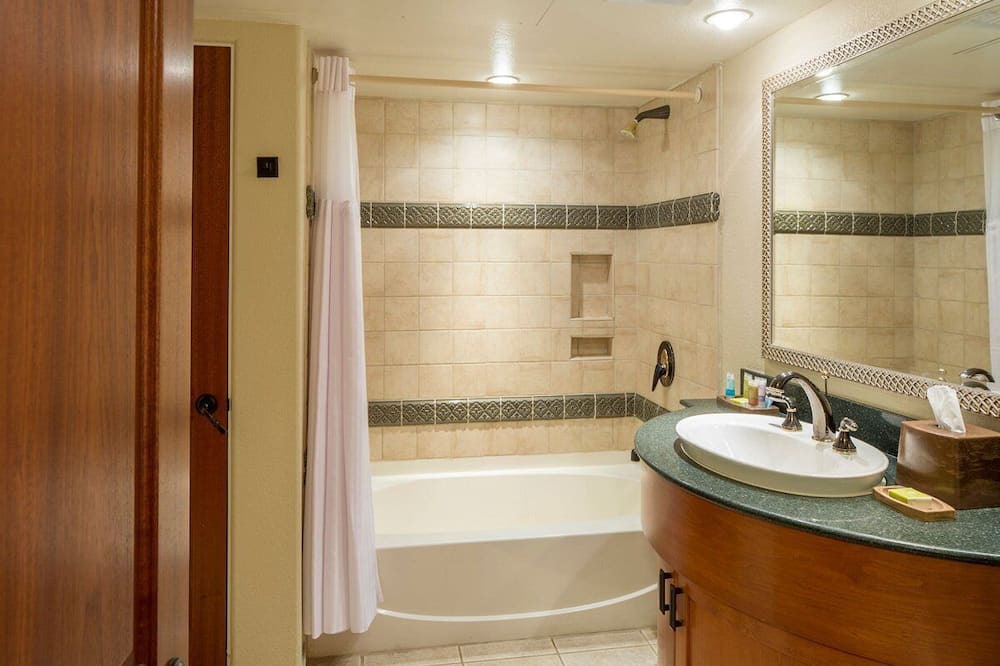 Photo of Bathroom in Cibola Vista