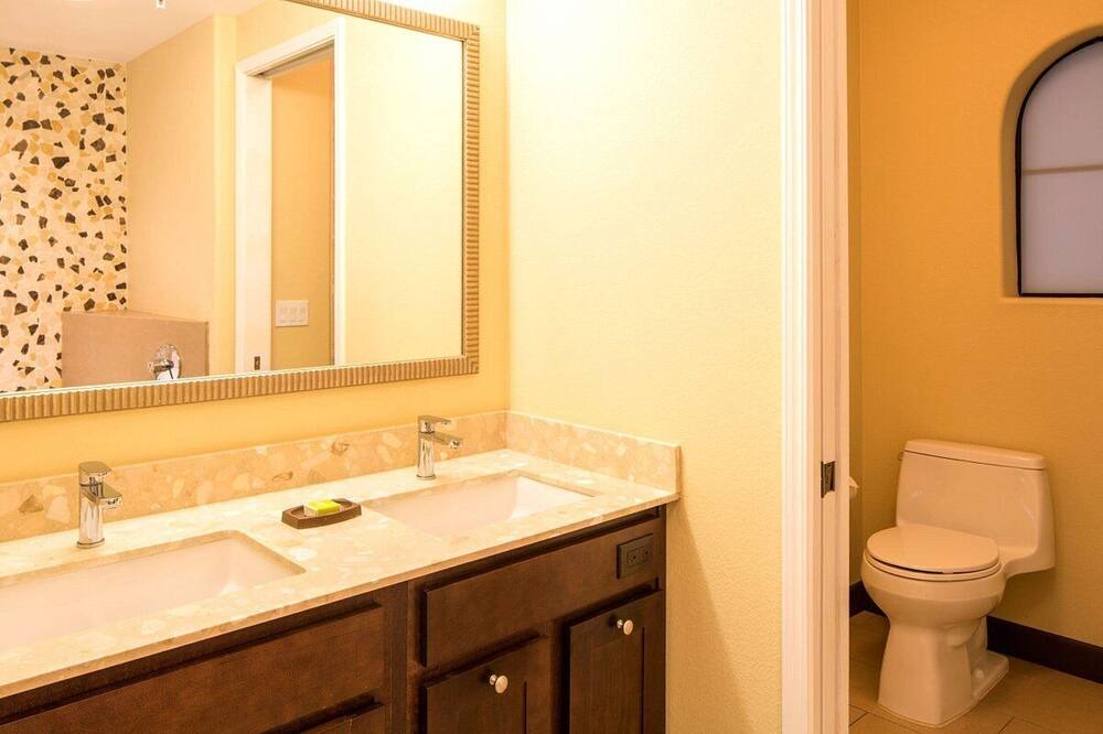Photo of Bathroom in Cibola Vista