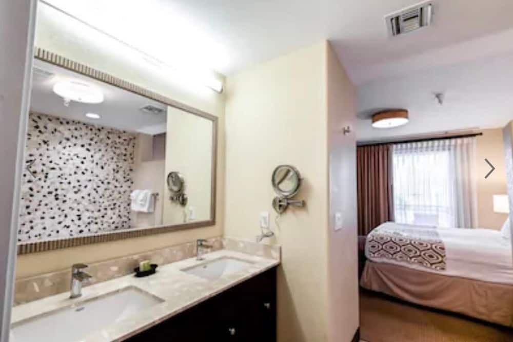 Photo of Bathroom in Cibola Vista