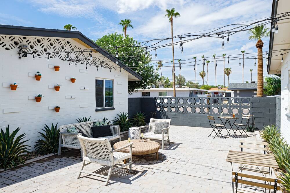 Photo of Outdoor in Entertainment District