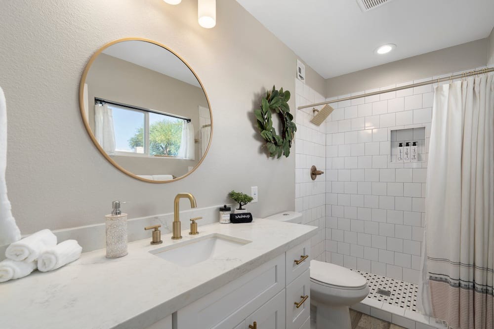 Photo of Bathroom in Dobson Ranch