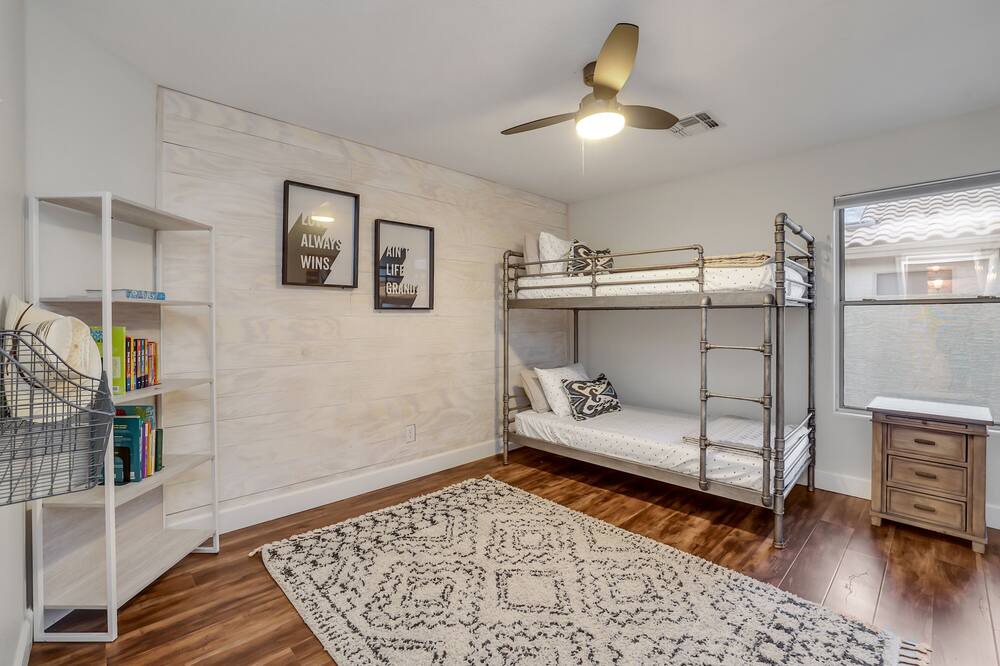 Photo of Bedroom in Canyon Trails