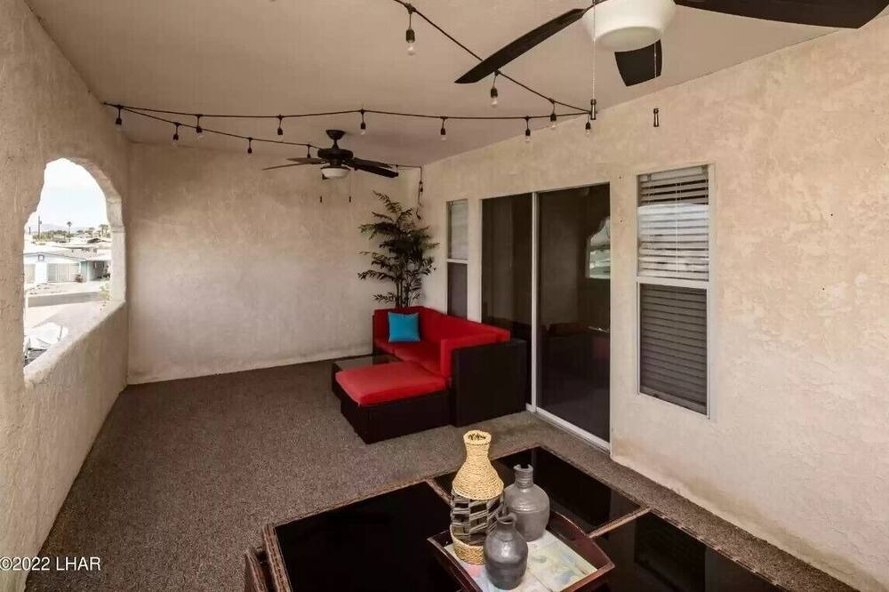 Photo of Bedroom in Desert Hills