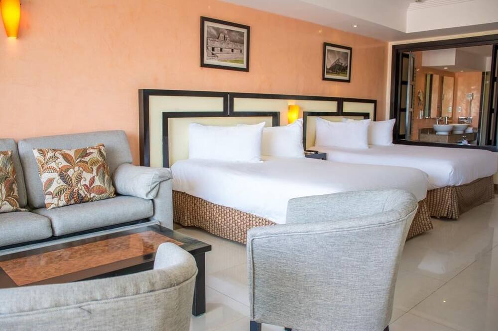 Photo of Bedroom in Playacar Fase II
