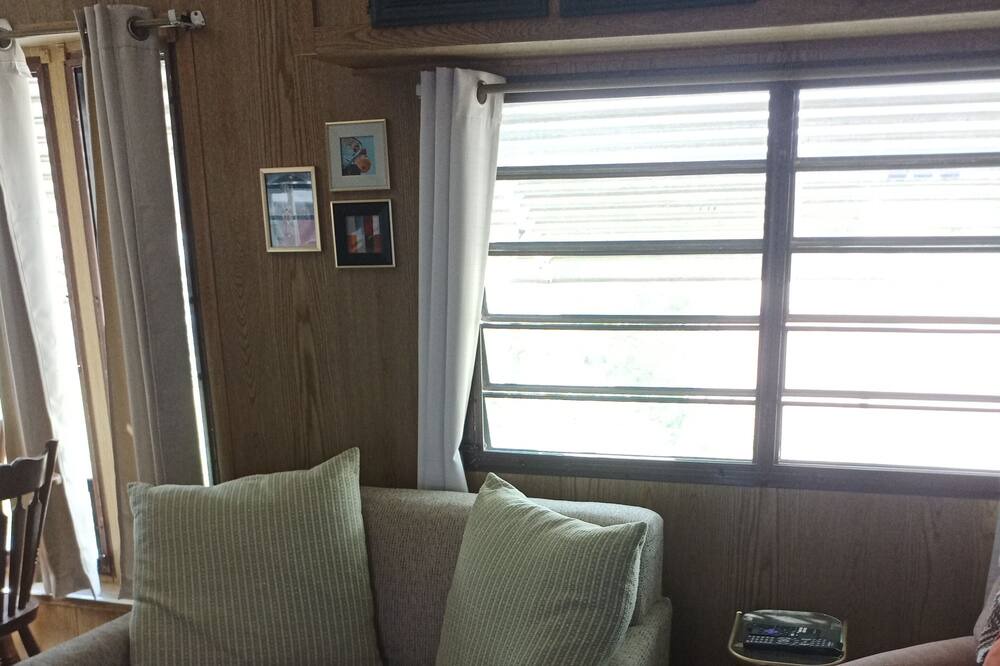 Photo of Livingroom in Edinburg