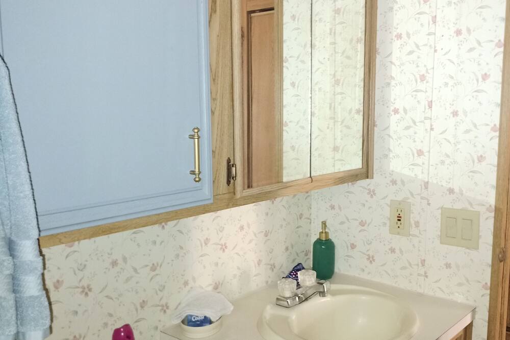 Photo of Bathroom in Edinburg