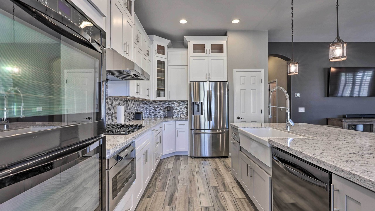 Photo of Kitchen in Montecito in Estrella