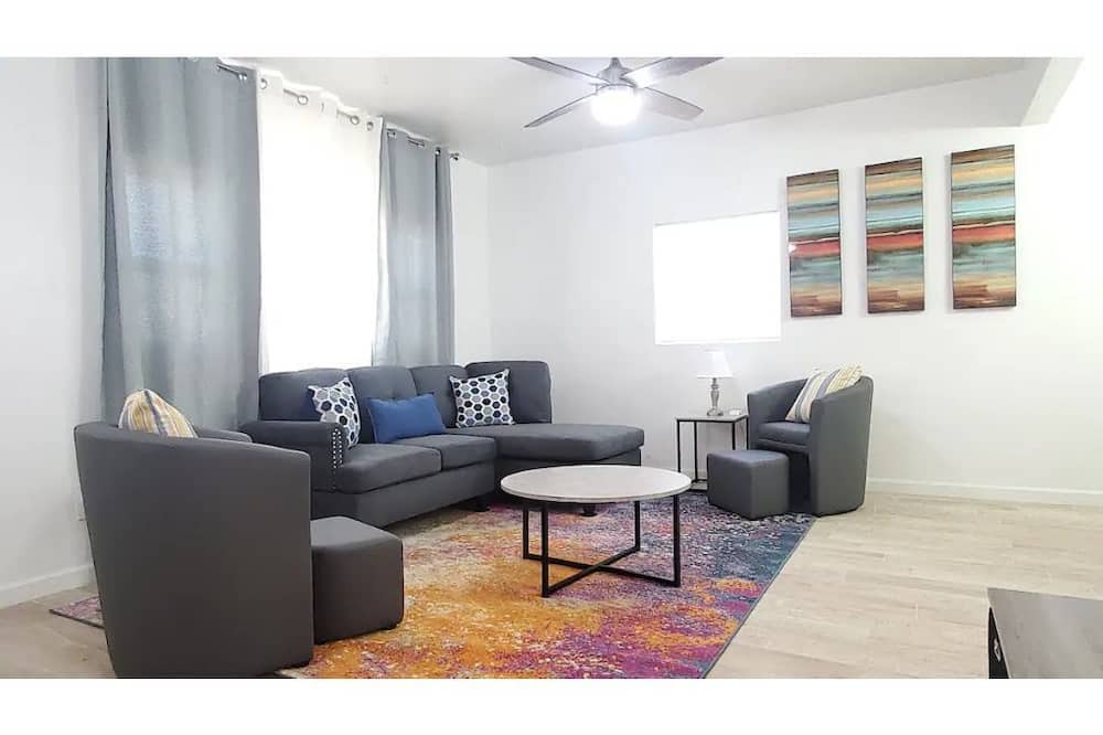 Photo of Livingroom in Yuma