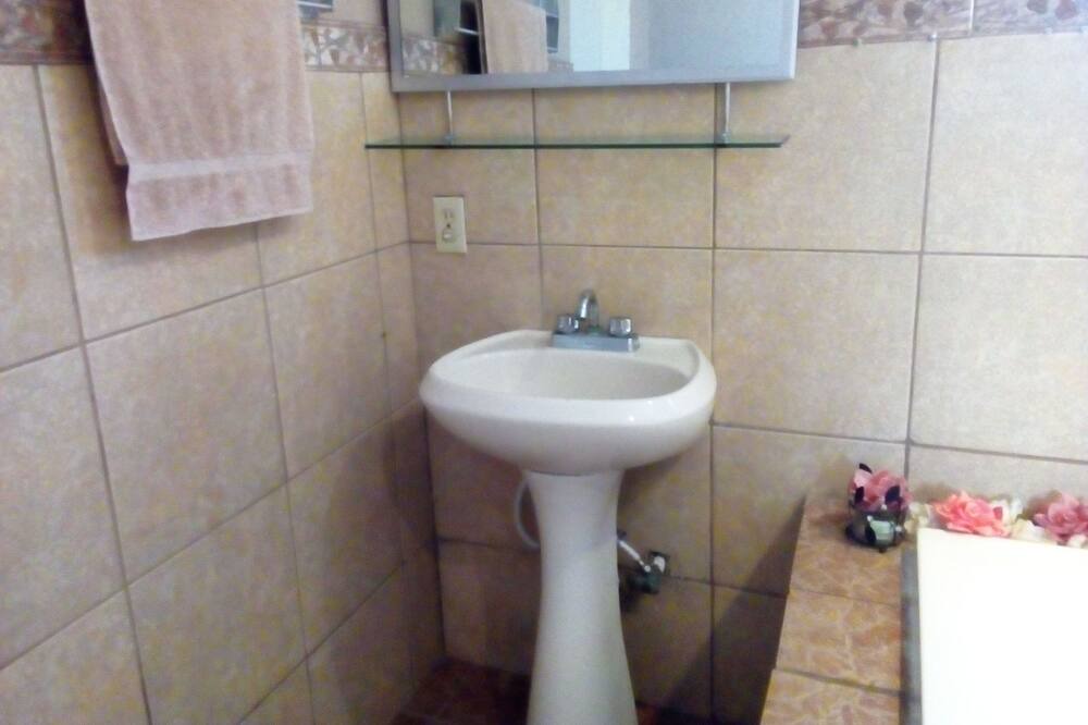 Photo of Bathroom in Ensenada