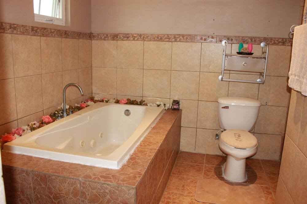 Photo of Bathroom in Ensenada