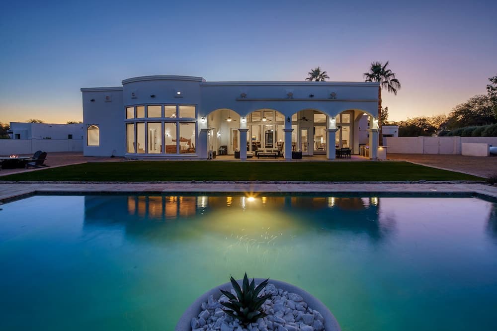 Photo of Outdoor in Country Club Acres