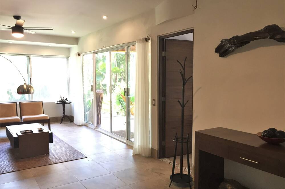 Photo of Livingroom in Boulevard Barra Vieja