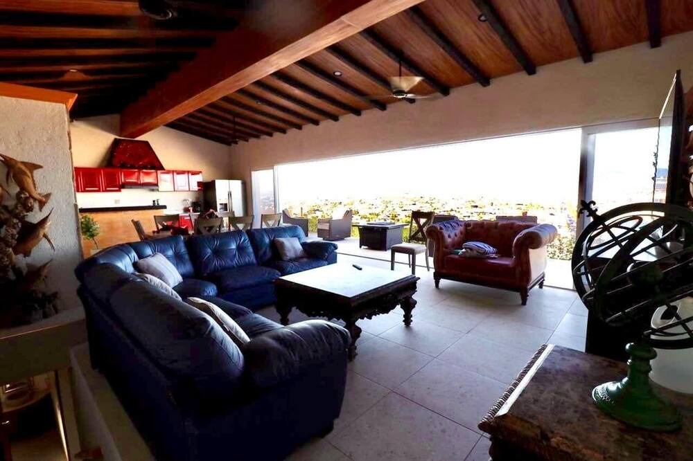 Photo of Livingroom in Centro