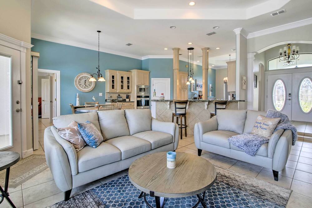 Photo of Livingroom in Laguna Vista