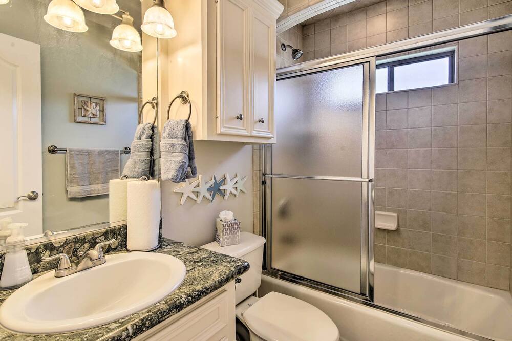 Photo of Bathroom in Laguna Vista