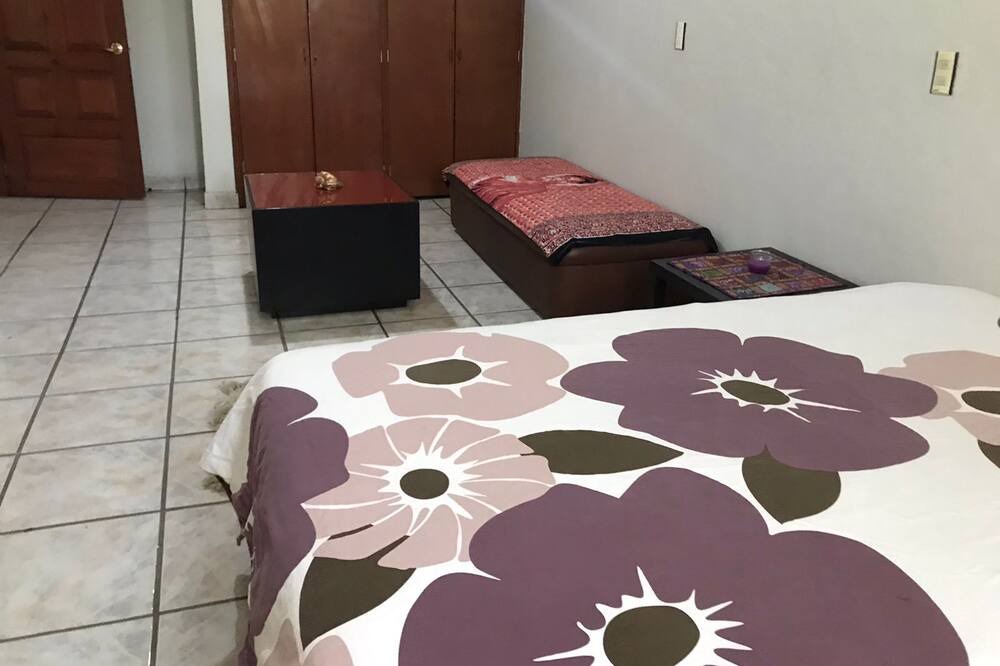 Photo of Bedroom in Tlaquepaque