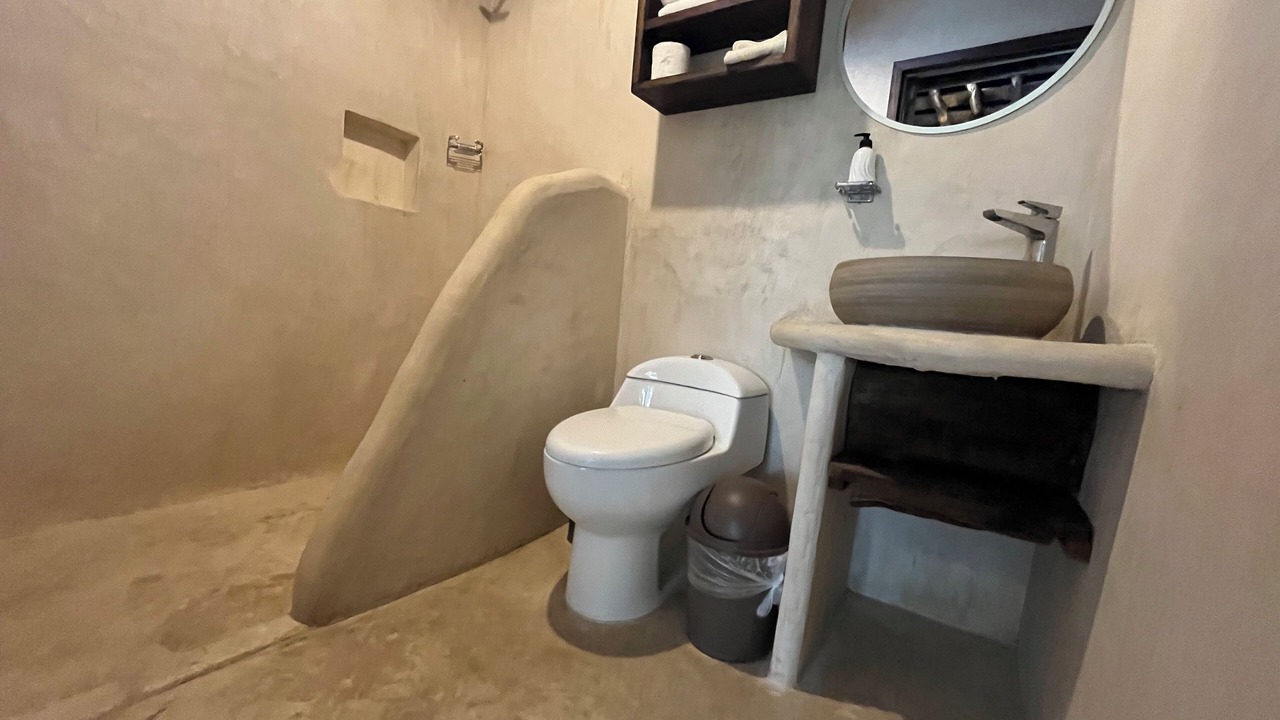 Photo of Bathroom in Huay-Pix