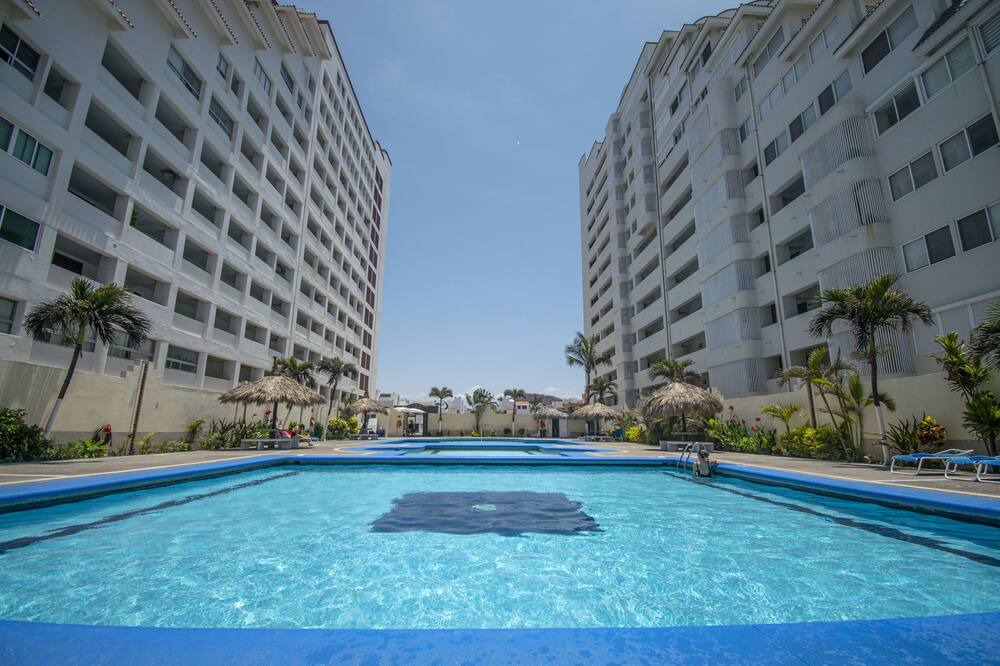Photo of Outdoor in Cerritos