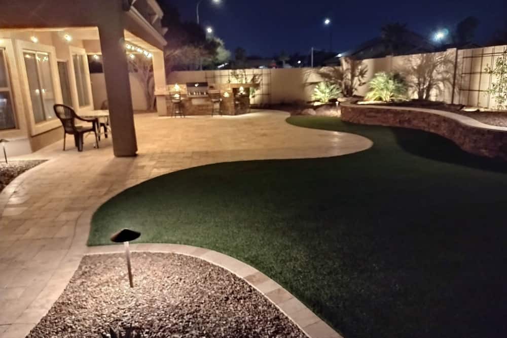 Photo of Outdoor in Avondale