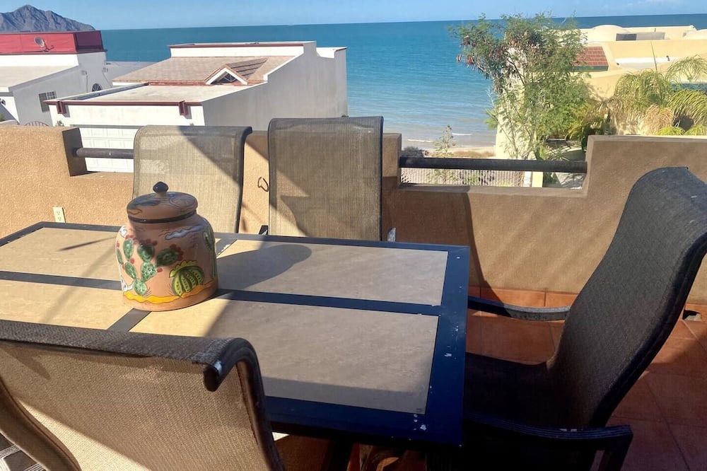 Photo of Patio Balcony in Villas de Las Palmas