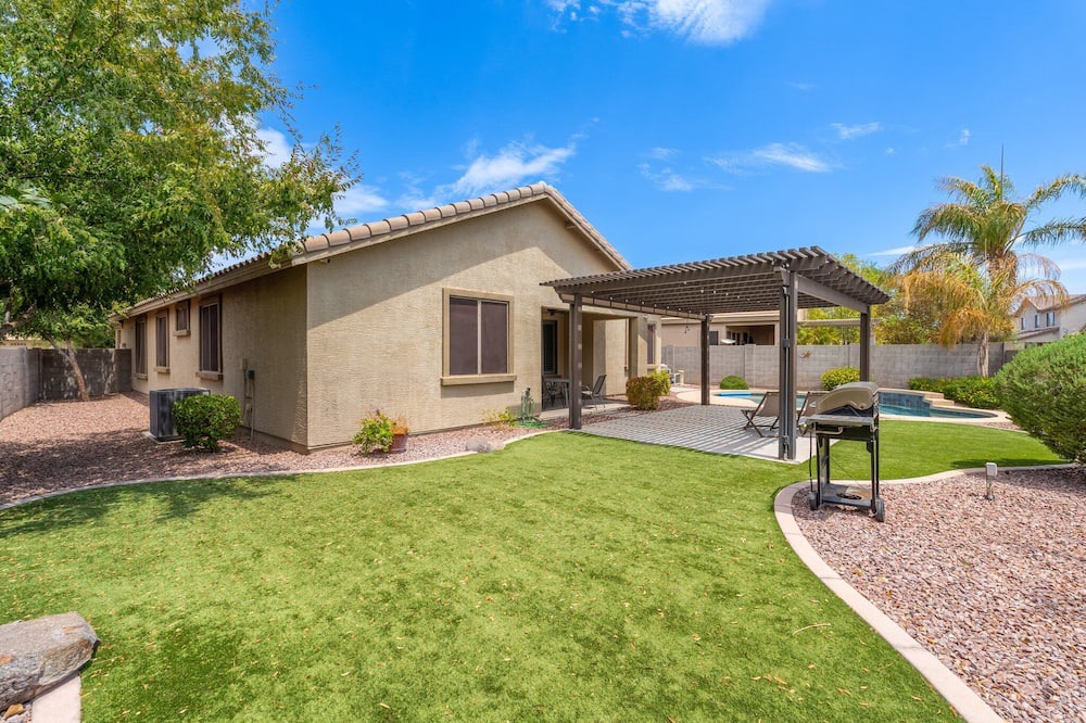Photo of Outdoor in Rovey Farm Estates