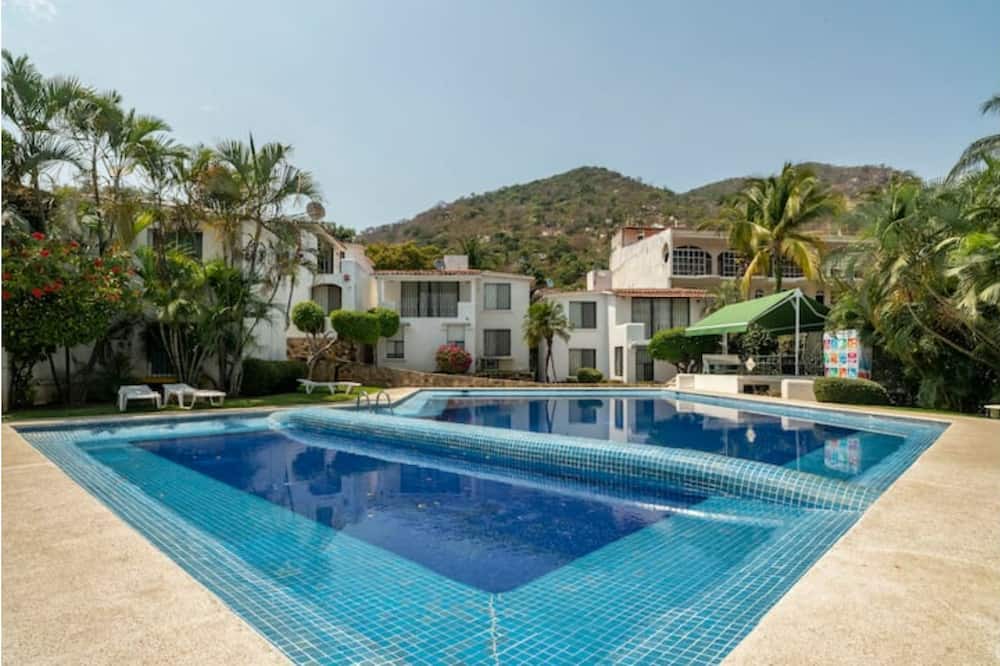 Photo of Outdoor in Puerto Marques