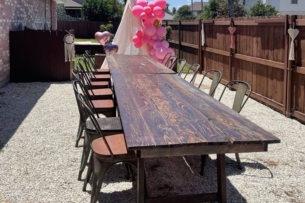 Photo of Outdoor in Mission