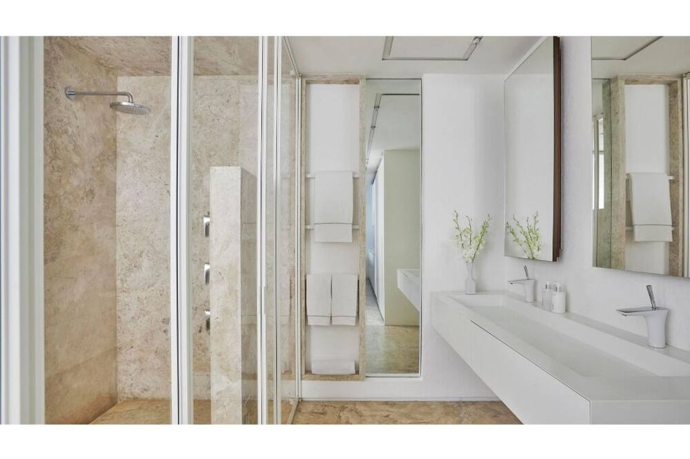 Photo of Bathroom in Zona Hotelera
