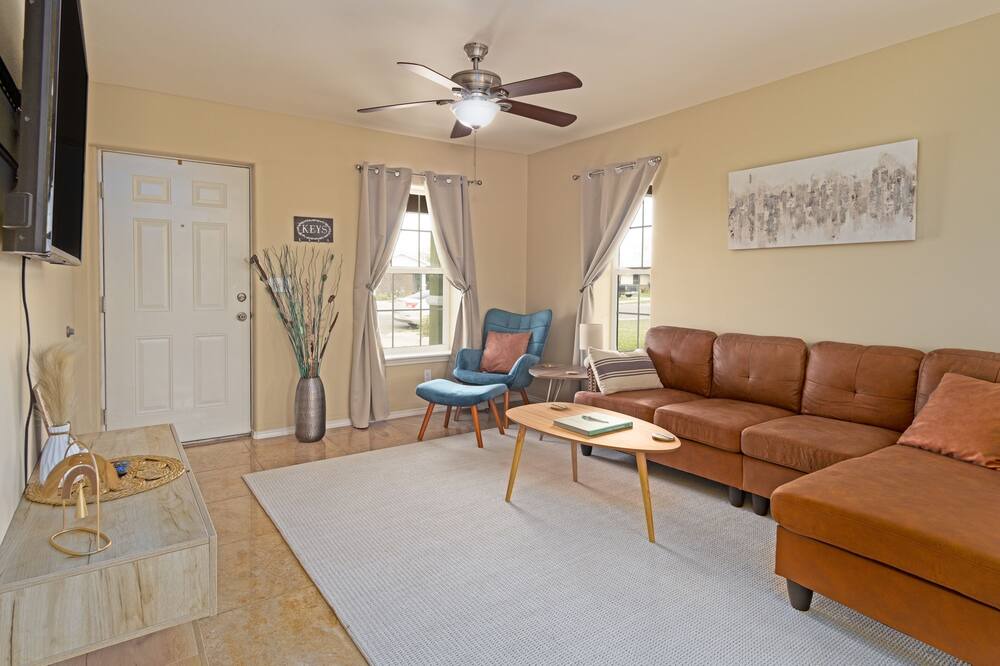 Photo of Livingroom in Edcouch