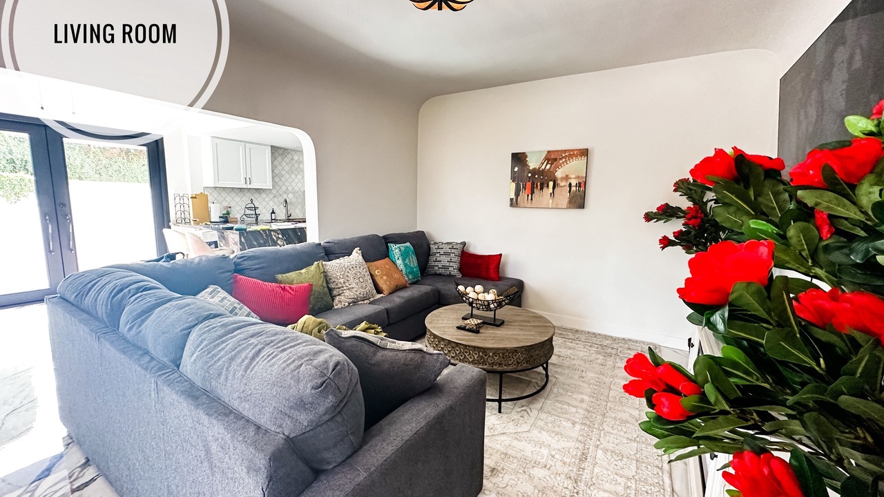 Photo of Livingroom in Garfield