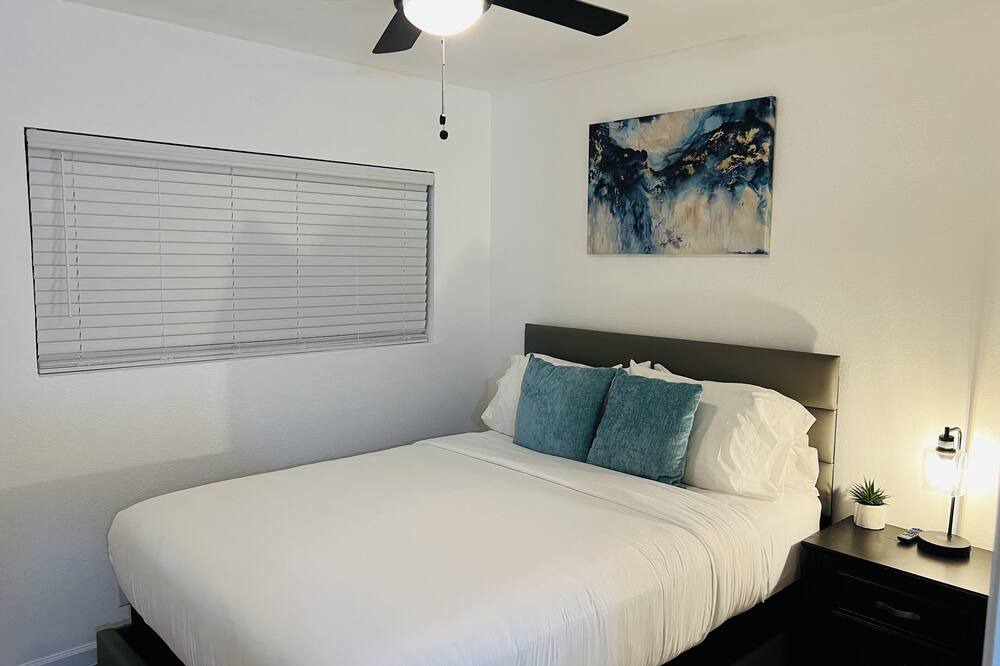 Photo of Bedroom in Eloy