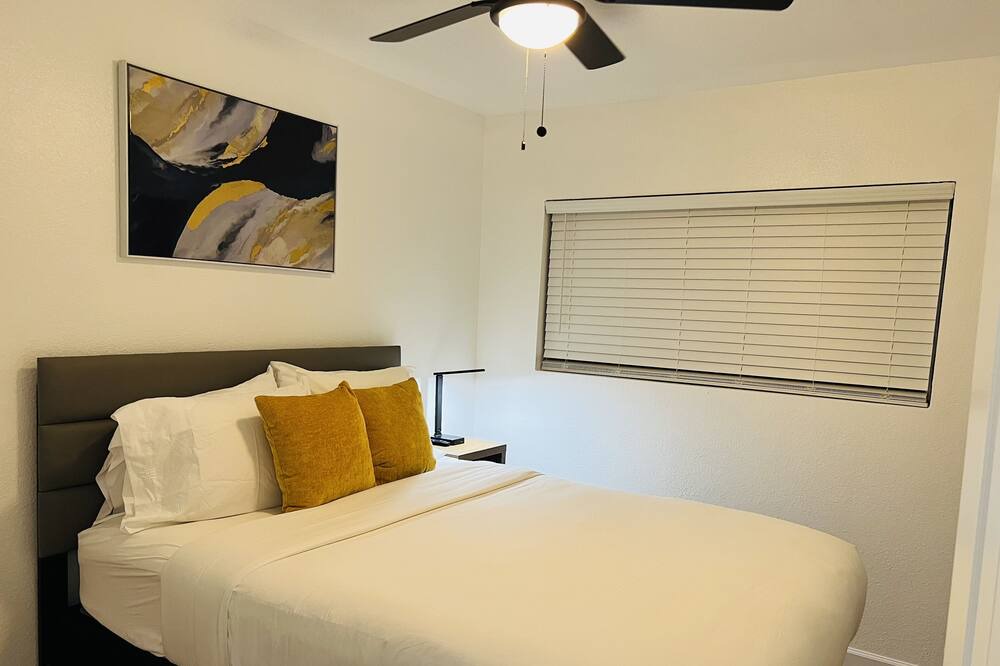 Photo of Bedroom in Eloy