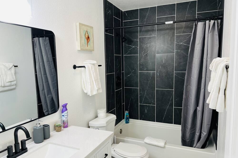 Photo of Bathroom in Eloy