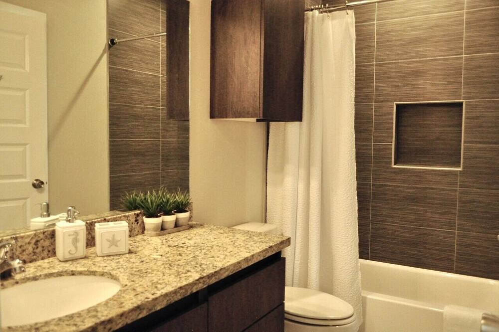 Photo of Bathroom in Edinburg
