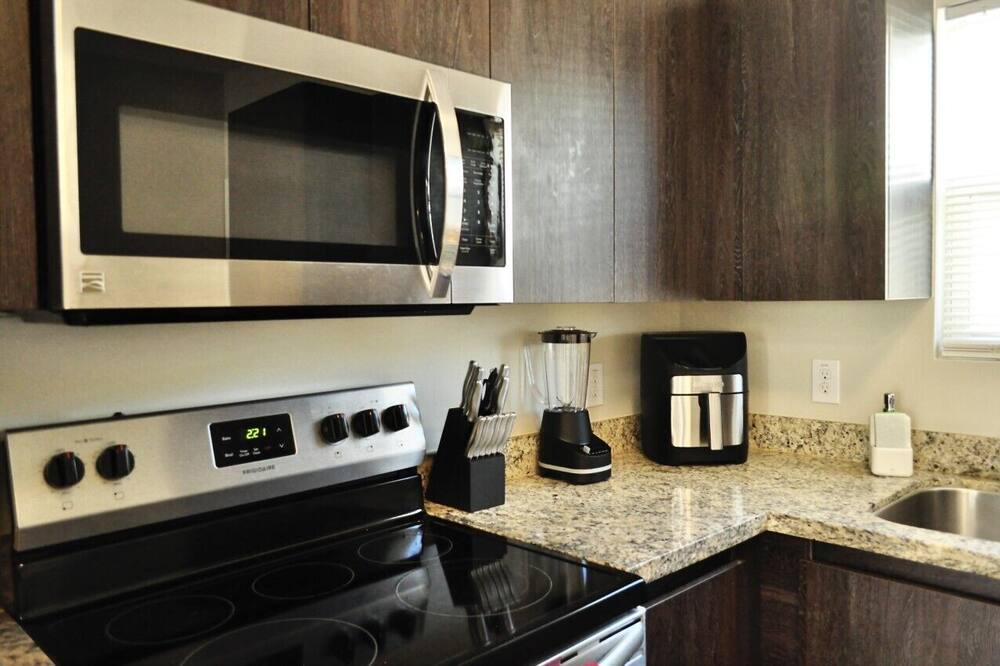 Photo of Kitchen in Edinburg