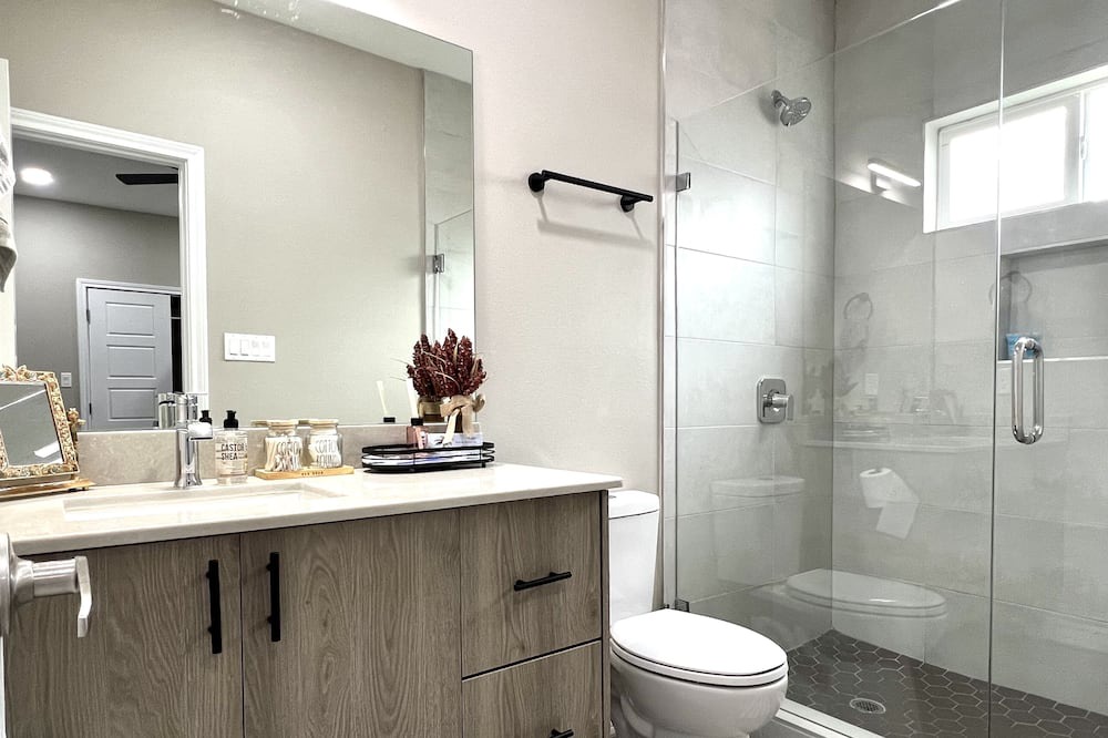 Photo of Bathroom in Mission
