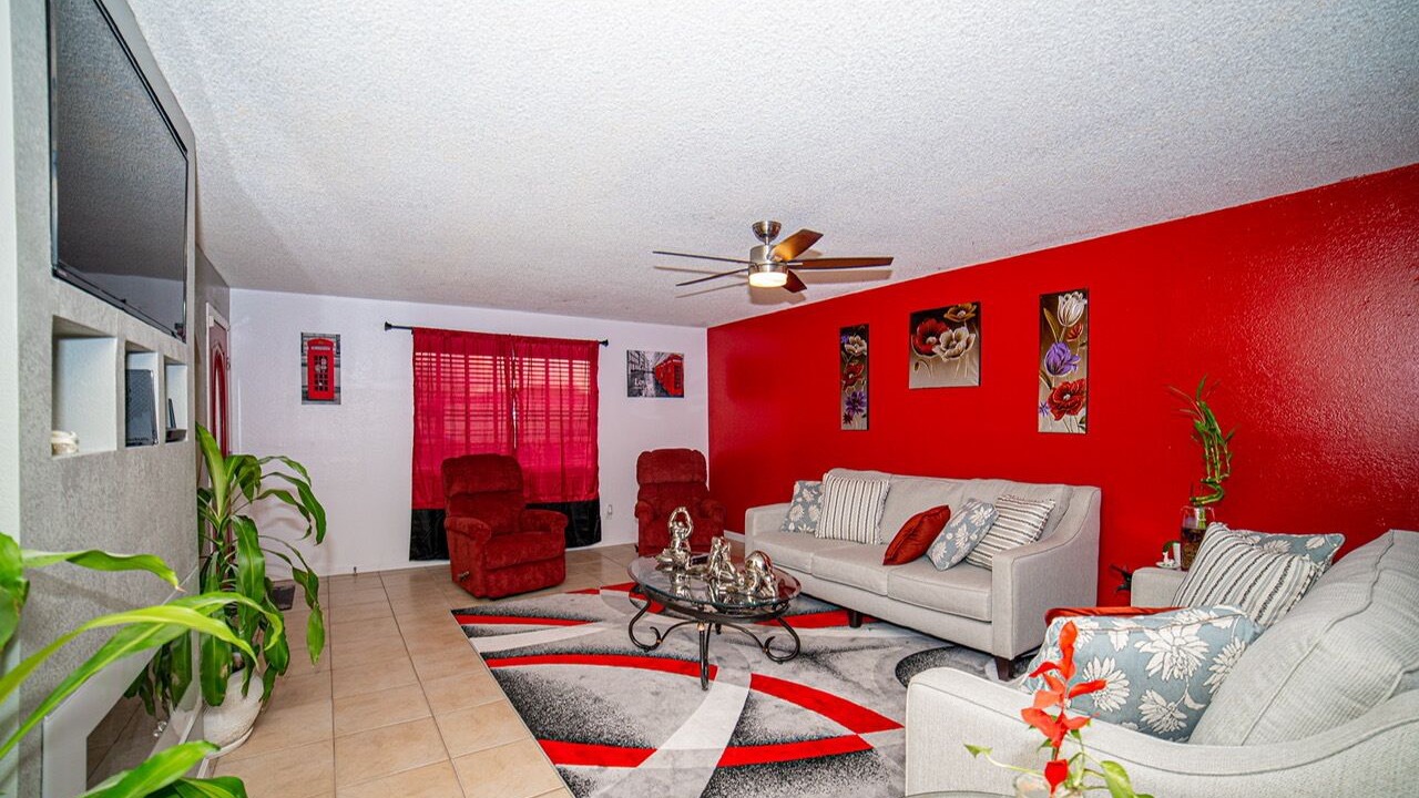 Photo of Livingroom in Yuma