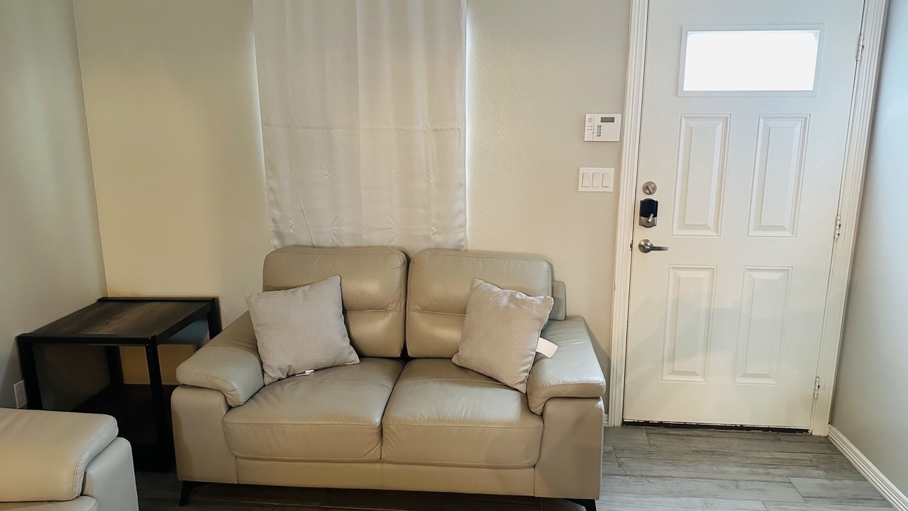 Photo of Livingroom in Pharr