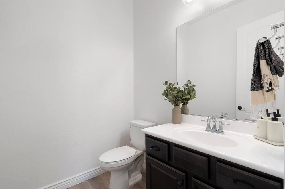 Photo of Bathroom in Rovey Farm Estates